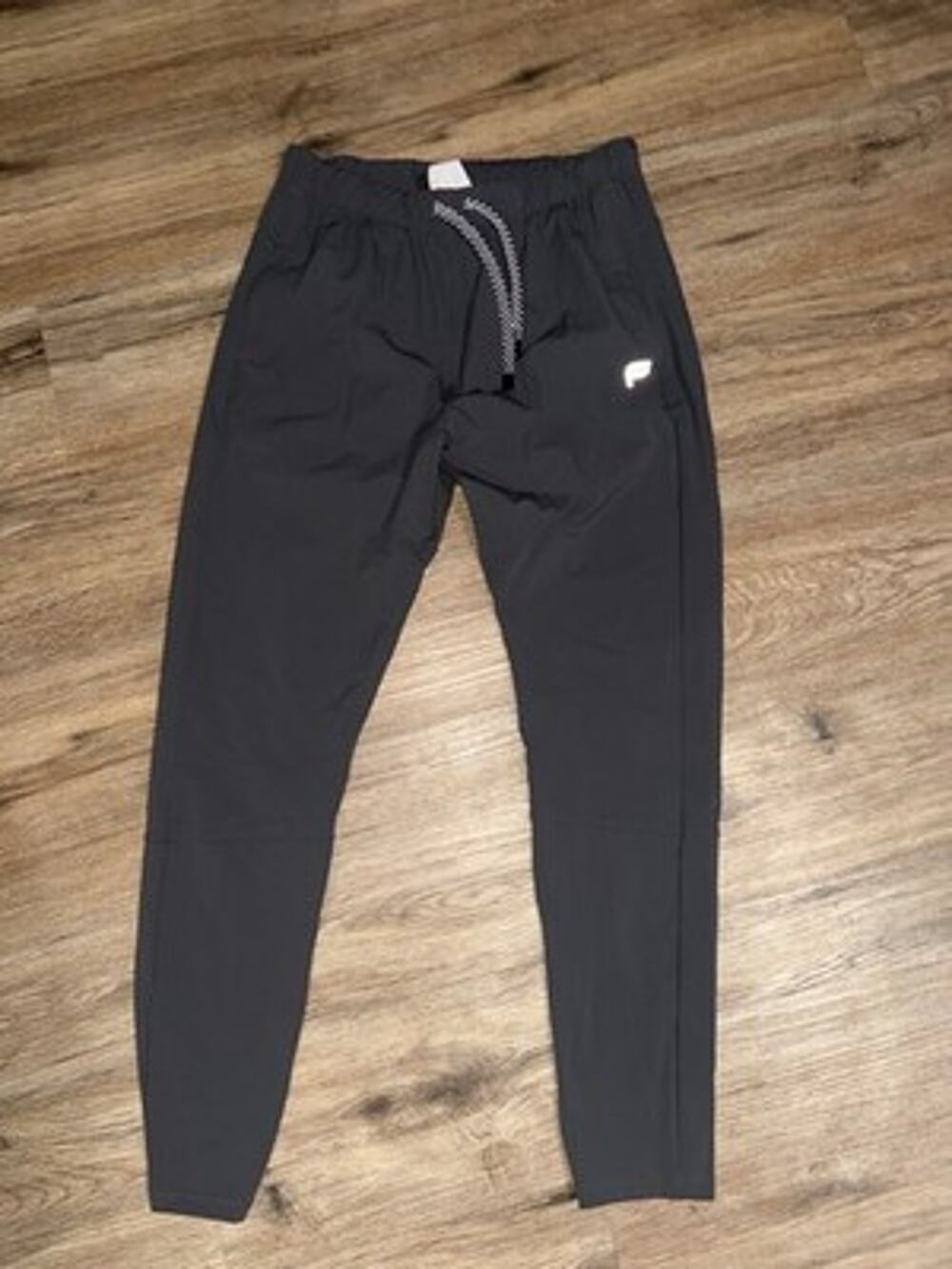 Fabletics The One Active Taper Jogger Pants Mens Medium Reg Gray Athletic Gym